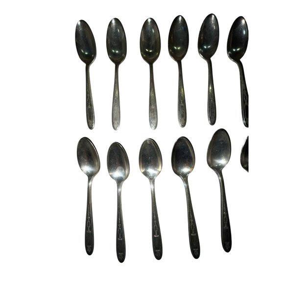 Vintage 1921 Grosvenor Oneida Community Spoons Used Set of 12 - Picture 6 of 16